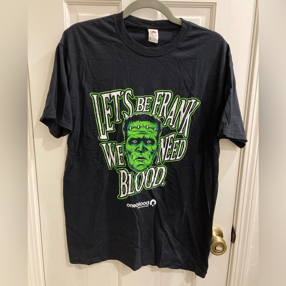 One Blood Halloween T-shirt Let’s be Frank We need blood Unisex size S & M NEW - Picture 4 of 6